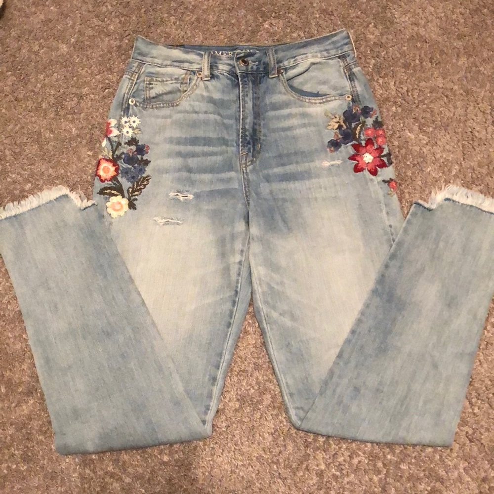 Embroidered American Eagle mom jeans